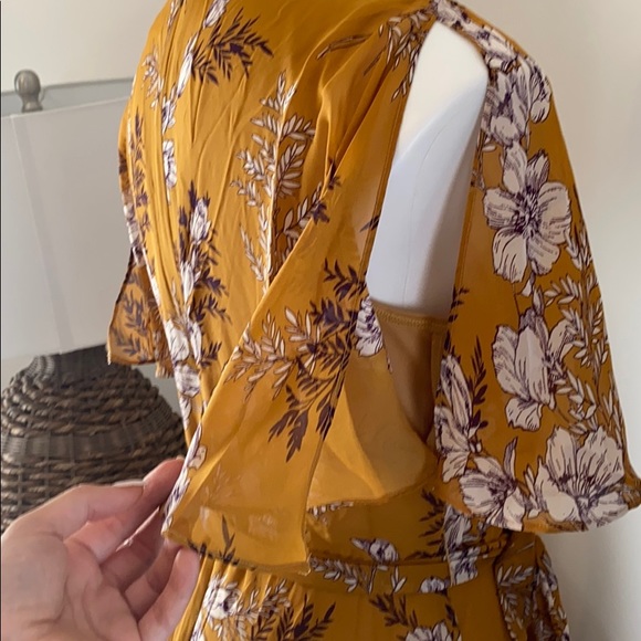 Sandra Darren Floral Dress - Picture 6 of 6